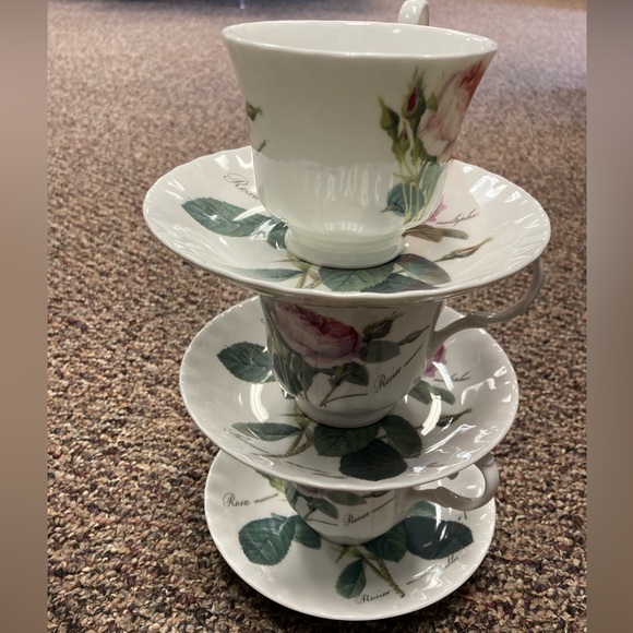 Roy Kirkham Redoute’ Roses 3 sets of Tea cup fine bone china England, 1996 - Picture 3 of 10